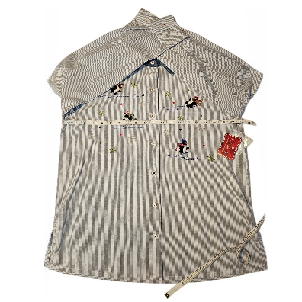 Holiday Embroidered Penguin Skating Shirt Woman’s Medium Button Down Long Sleeve - Picture 13 of 16